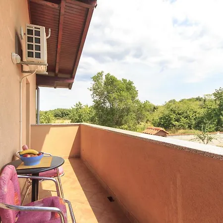 Kuca Za Odmor 111a بيت للعطل Loborika